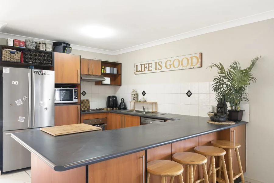 4 Summerhill Drv, Morayfield QLD 4506 photo 3