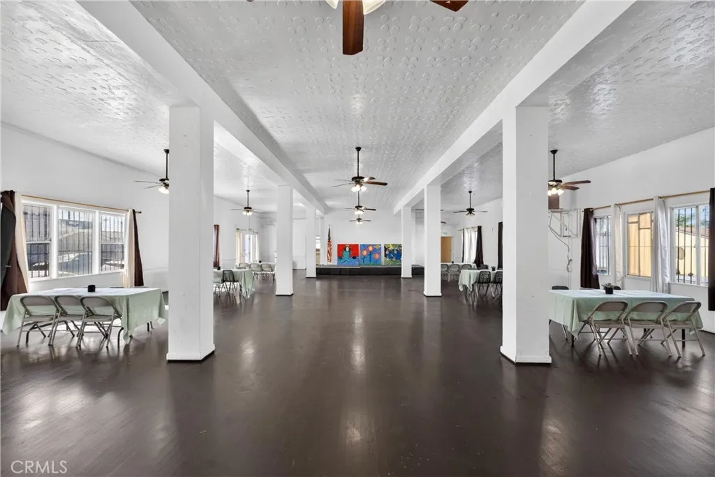 Additional image 55 of 7101 Menlo Ave, Los Angeles, CA 90044