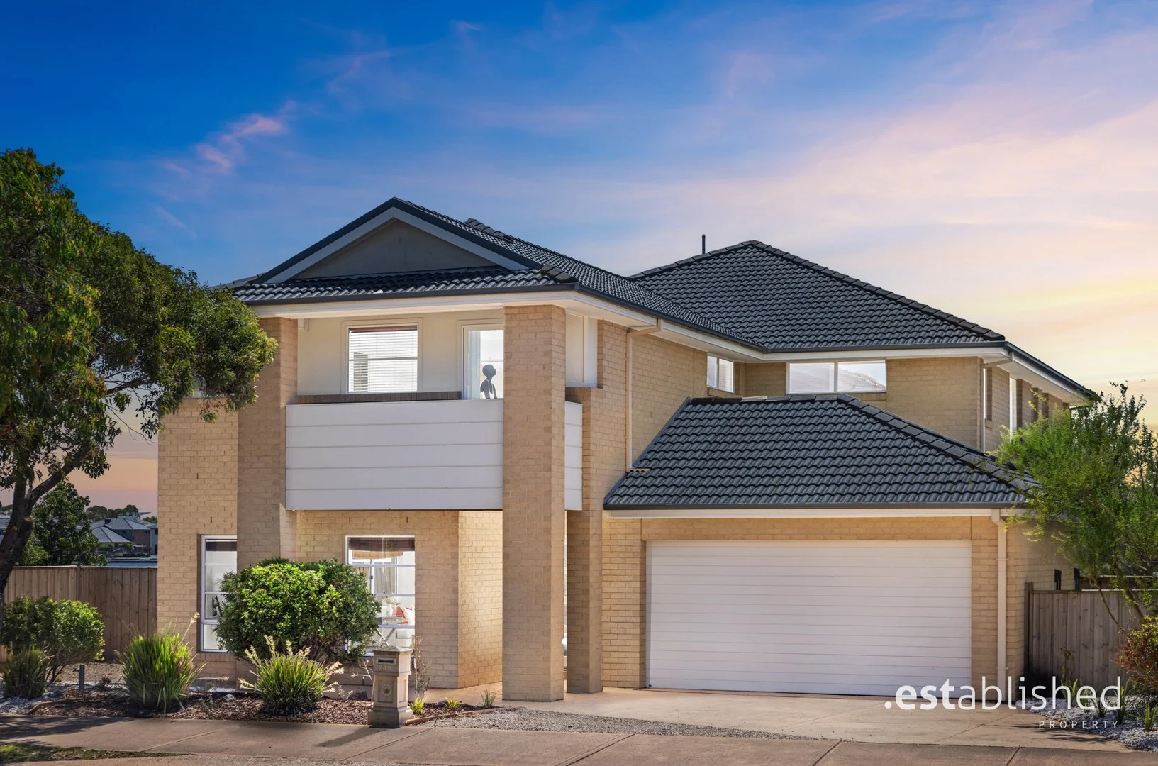 249 Sanctuary Lakes South Boulevard, Sanctuary Lakes VIC 3030