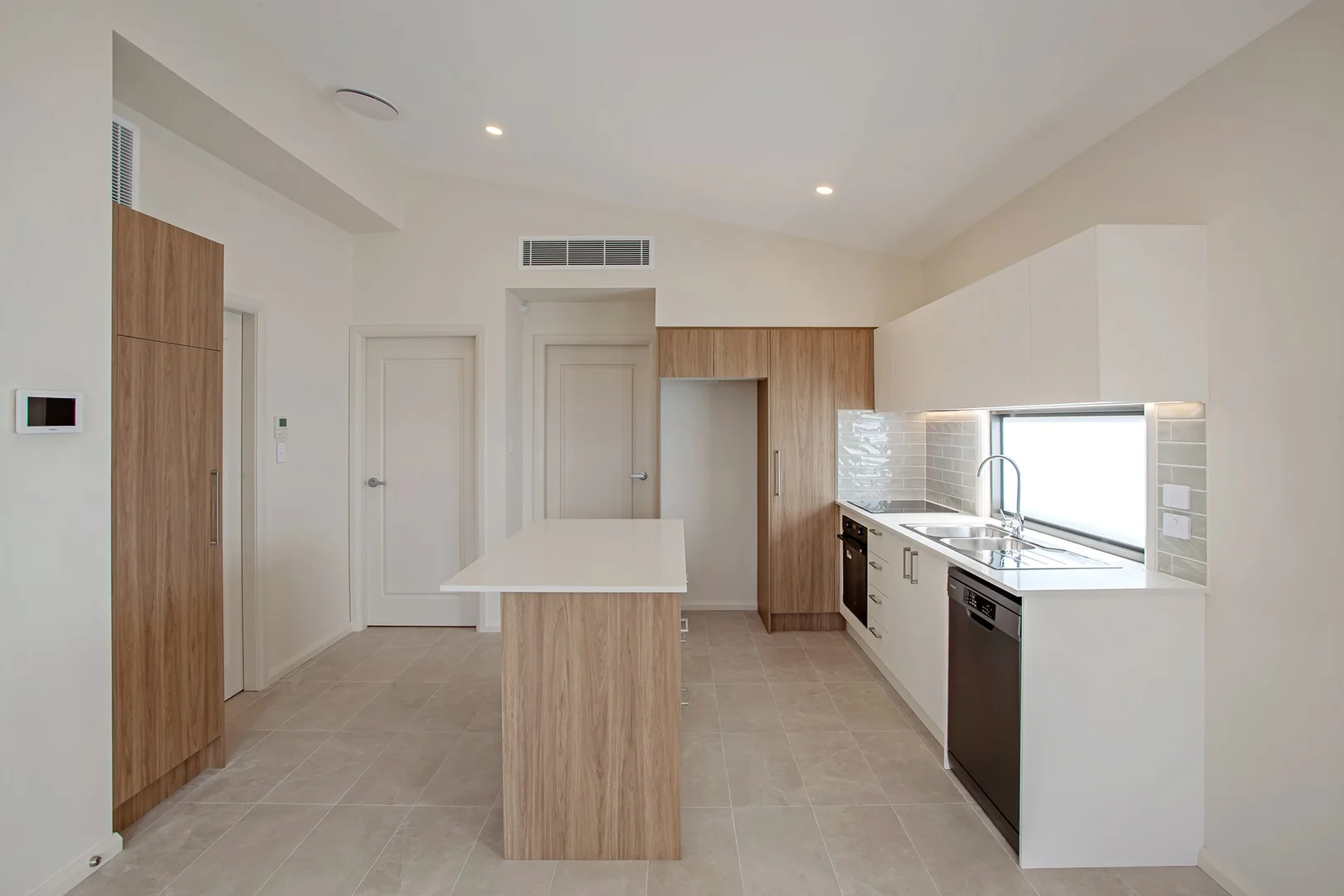 Additional image 4 of 6a Mermaid Drive, Bateau Bay NSW 2261