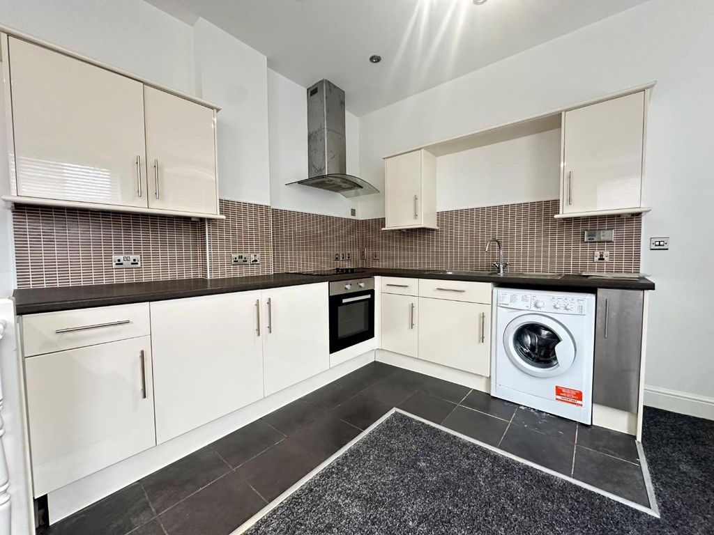 Additional image 7 of 3 bed flat for saleSouth Street, Northampton NN1
