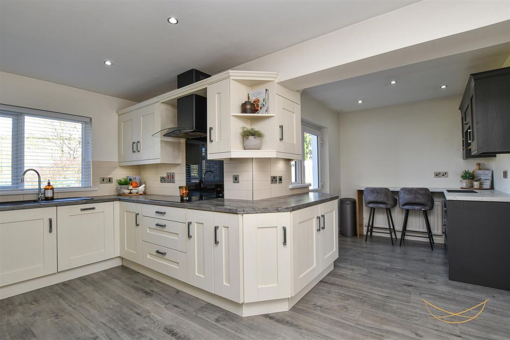 Additional image 27 of 5 bed detached house for saleHydepark Close, Newtownabbey BT36