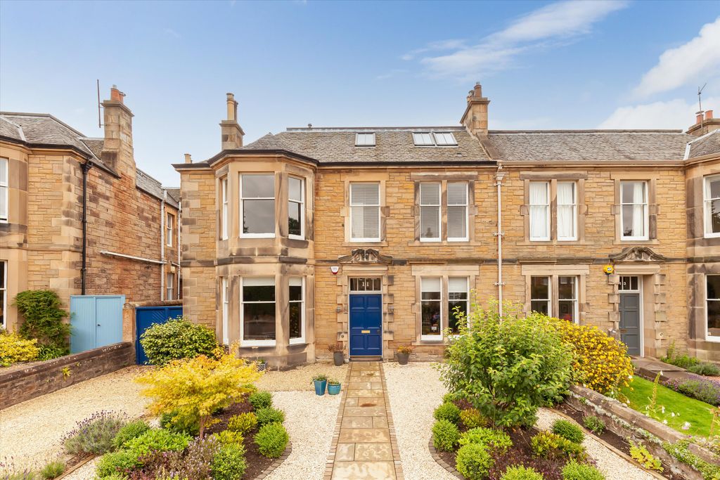 6 bed semi-detached house for saleSuccoth Place, Edinburgh EH12
