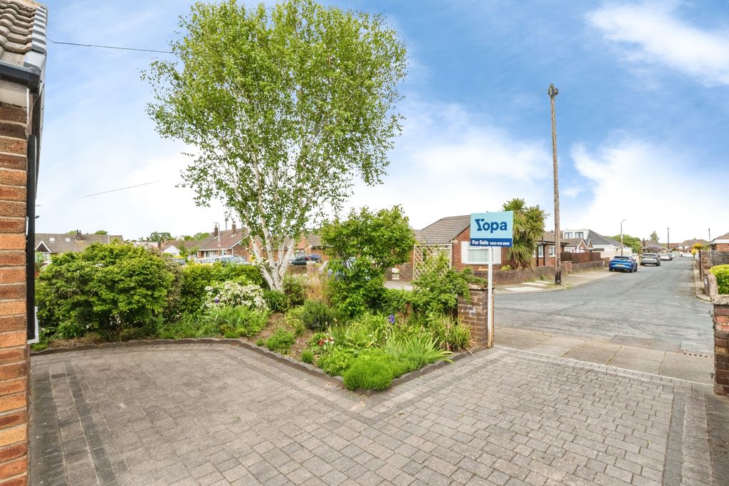 Additional image 20 of 2 bed semi-detached bungalow for saleLomond Avenue, Lytham St. Annes FY8
