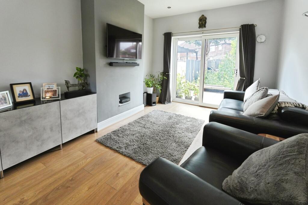 Clay Lane, Oldbury, B69 photo 3