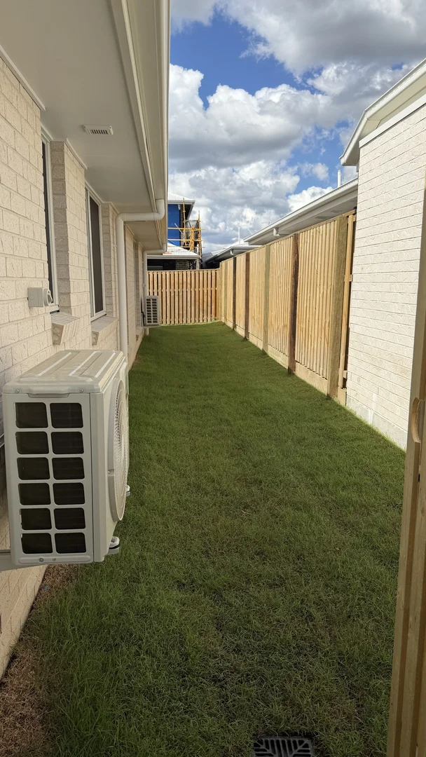 Additional image 20 of 8 Clara Street, White Rock QLD 4306
