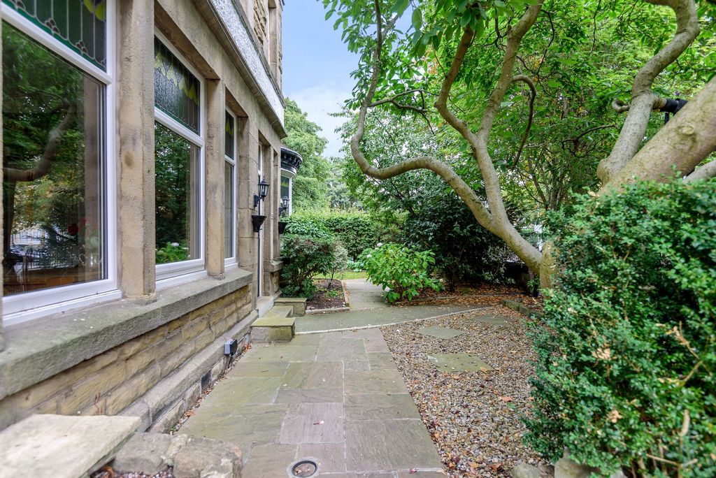 Additional image 24 of 4 bed terraced house for saleDragon Parade, Harrogate HG1