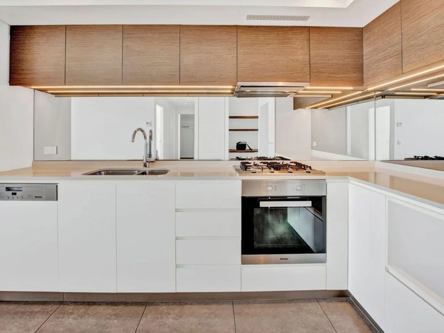 Additional image 5 of 1101/33 Remora Rd, Hamilton QLD 4007