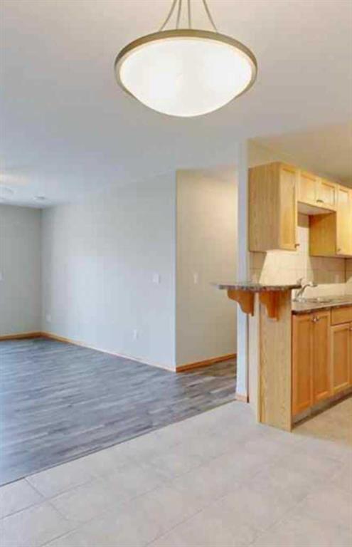 Additional image 4 of 207-5205 Woodland Road, Innisfail, AB, T4G 0B2