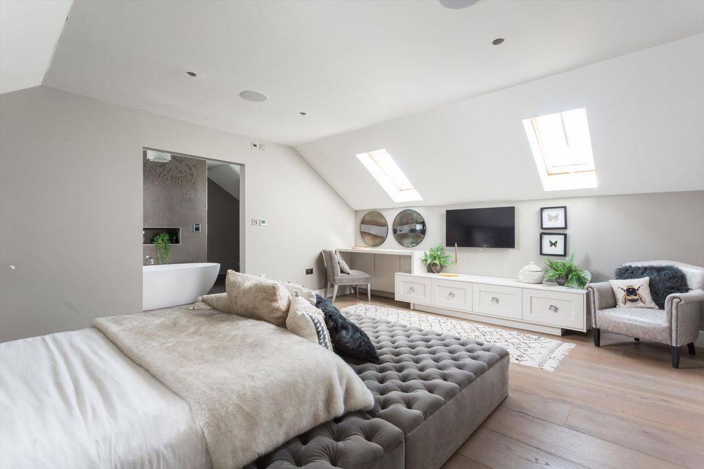 Additional image 14 of 6 bed detached house for saleHowhill Quarry Road, Beckwithshaw, Harrogate, North Yorkshire HG3