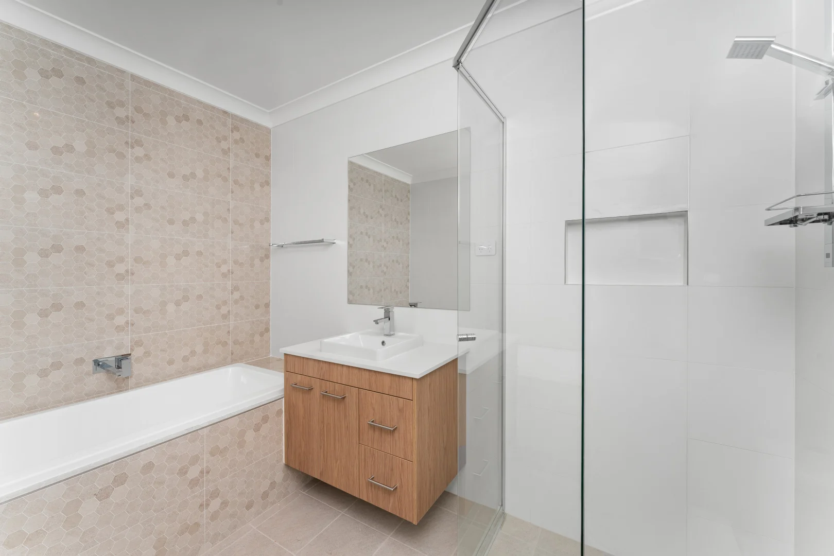 Additional image 7 of 26a Clyde Close, Thirroul NSW 2515