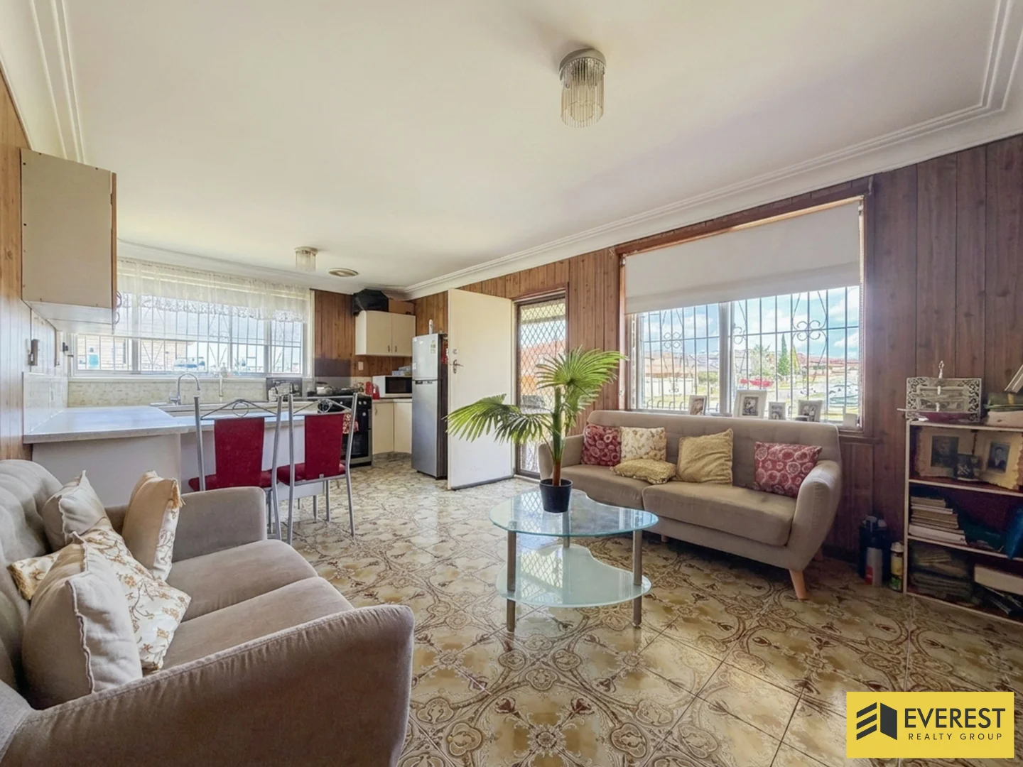 1 Coletta Place, Prestons NSW 2170 photo 3