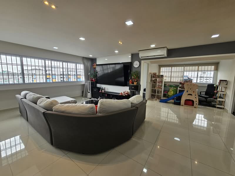 Additional image 3 of 708 Jurong West Street 71