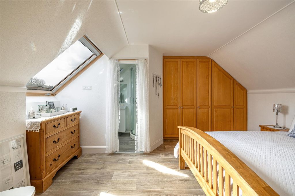 Additional image 16 of 4 bed flat for saleShawpark Road, Selkirk TD7
