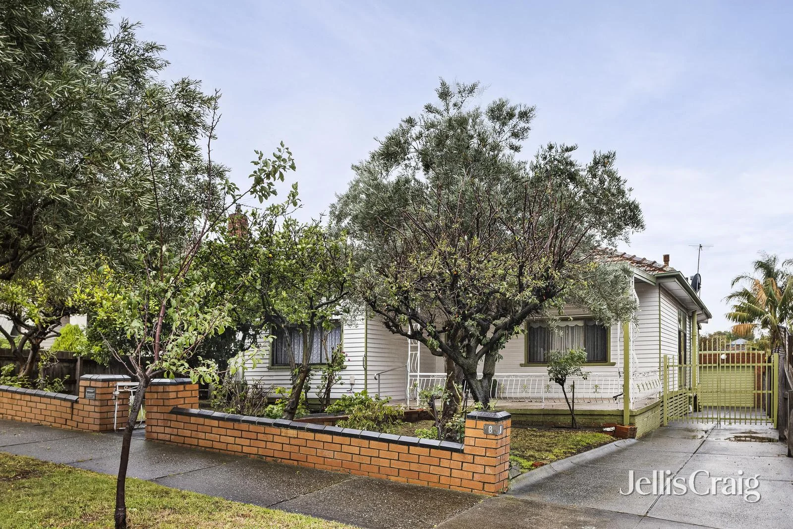 8 Balmoral Avenue, Pascoe Vale South VIC 3044