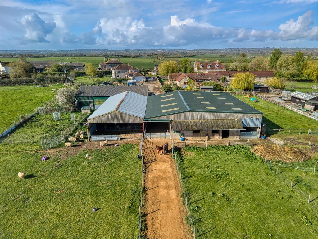 Additional image 3 of 5 bed farm for saleMoor Lane, Rodgrove, Wincanton BA9