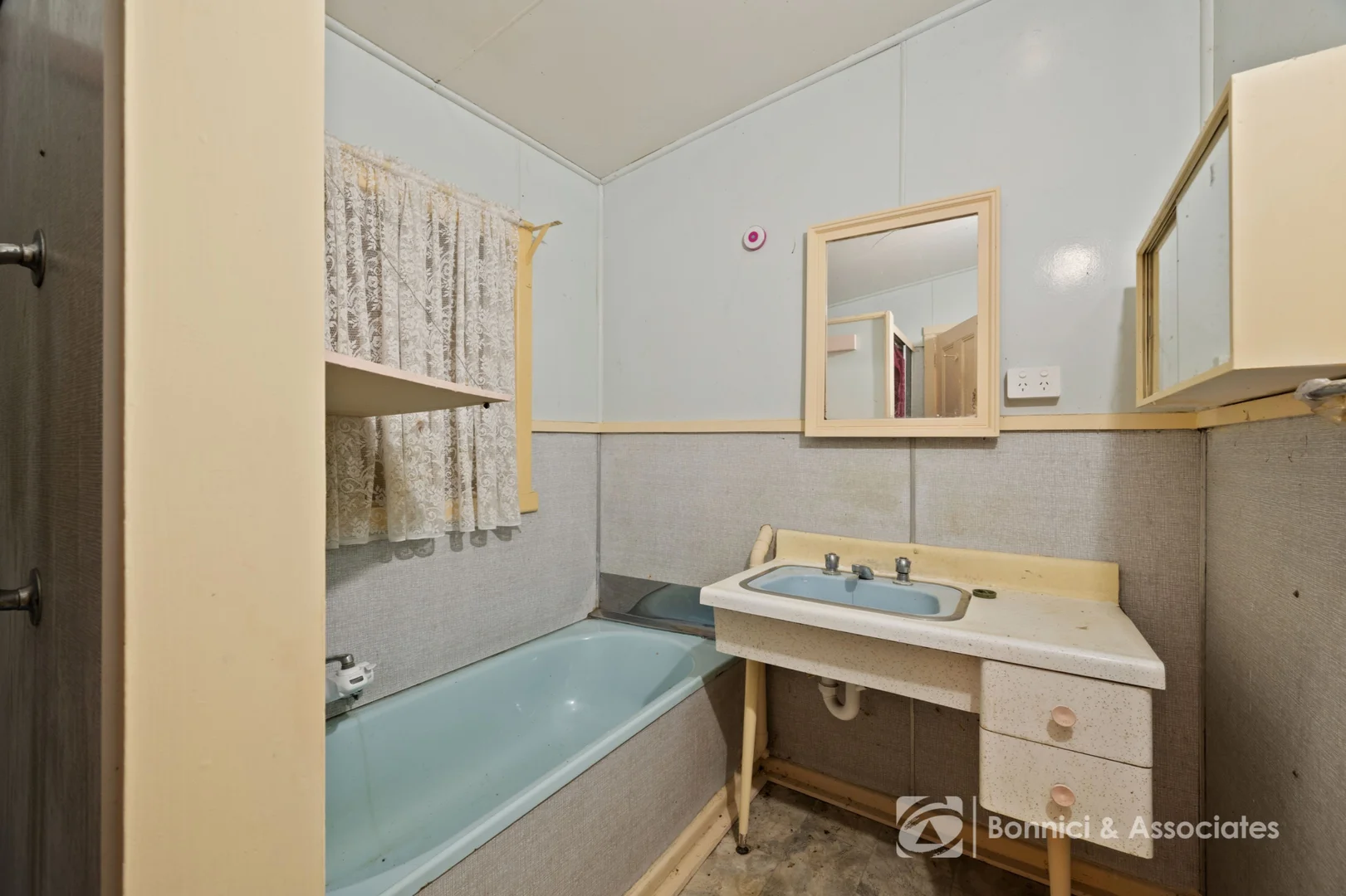 Additional image 13 of 1 Sydney Road, Beechworth VIC 3747