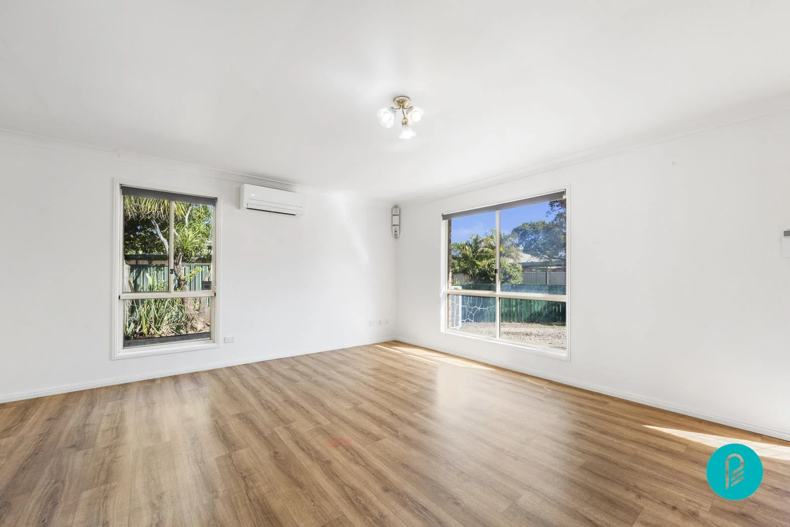 19 Barcrest Street, Crestmead QLD 4132 photo 3