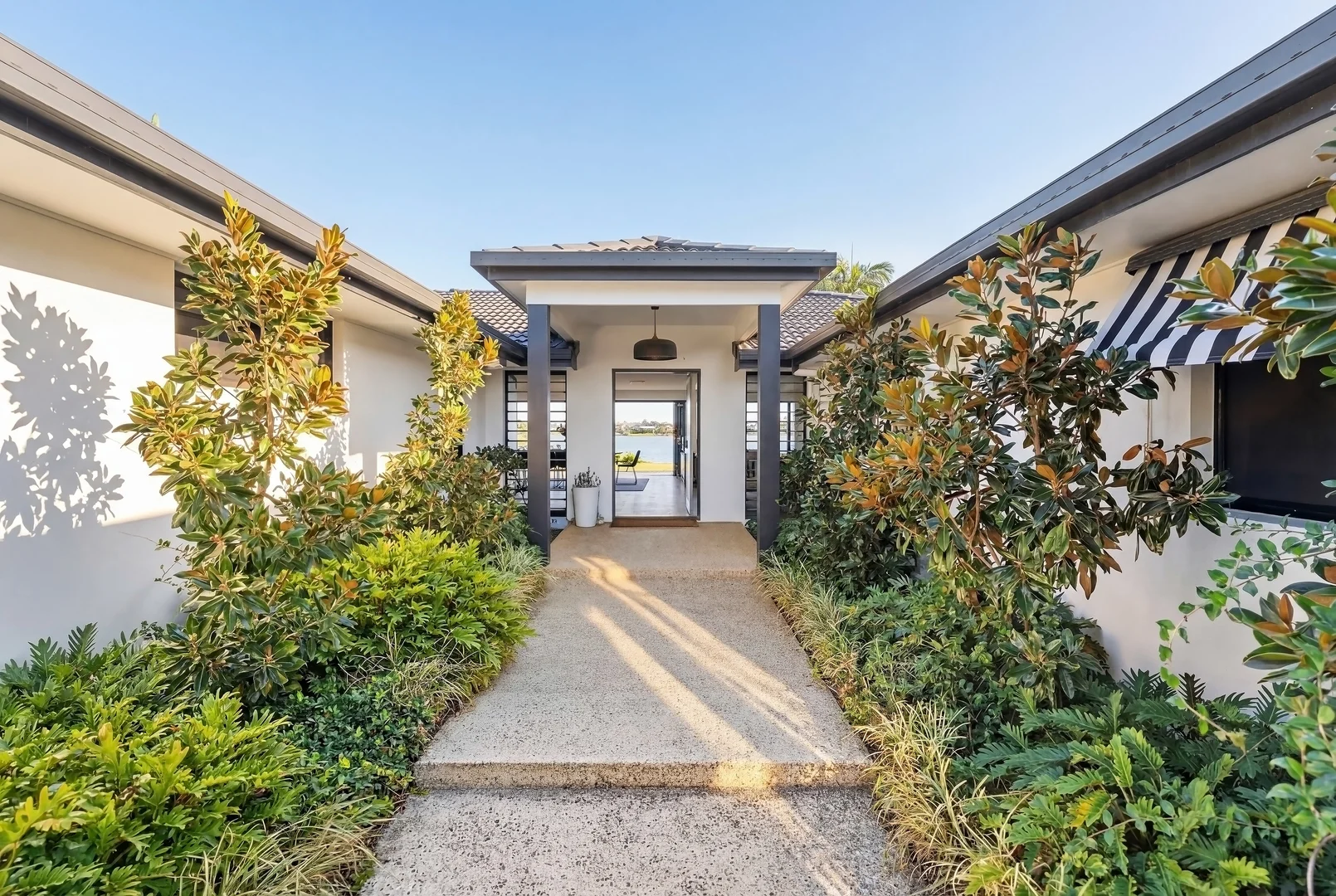 Additional image 28 of 31 Kingfisher Crescent, Burleigh Waters QLD 4220