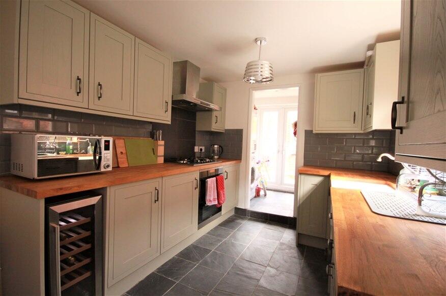 Victoria Road, Harpenden, AL5 photo 3