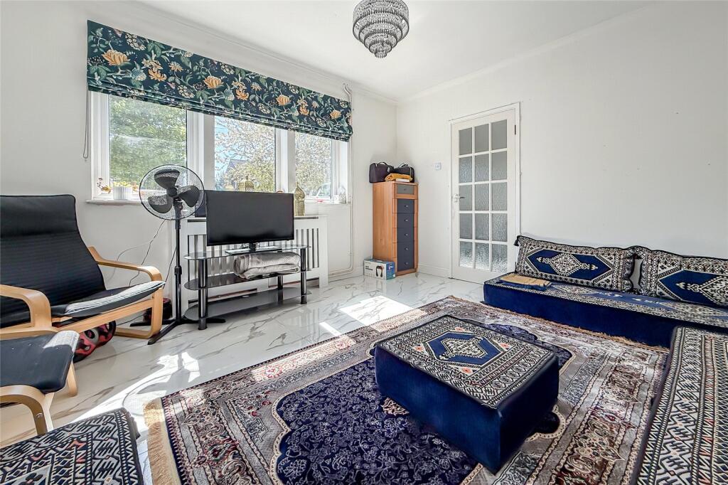 Additional image 2 of Manor Road, London Colney, St. Albans, Hertfordshire, AL2