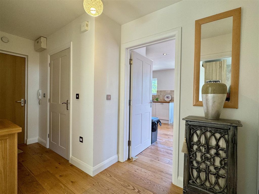 Additional image 6 of 2 bed flat for saleVauxhall Lane, Chepstow NP16