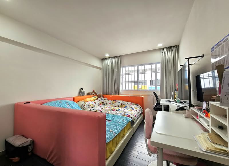 Additional image 10 of 708 Jurong West Street 71