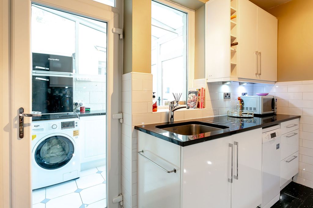 Additional image 10 of 2 bed terraced house for saleCecil Street, Harrogate HG1