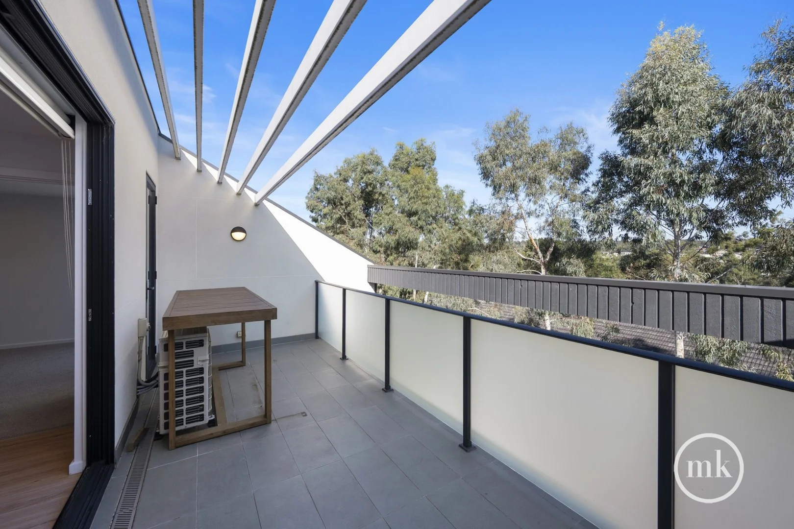 204/64 Bridge Street, Eltham VIC 3095