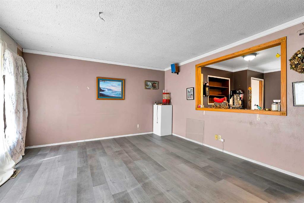 Additional image 6 of 924 Hunterston Hill NW, Calgary, AB, T2K 4N8