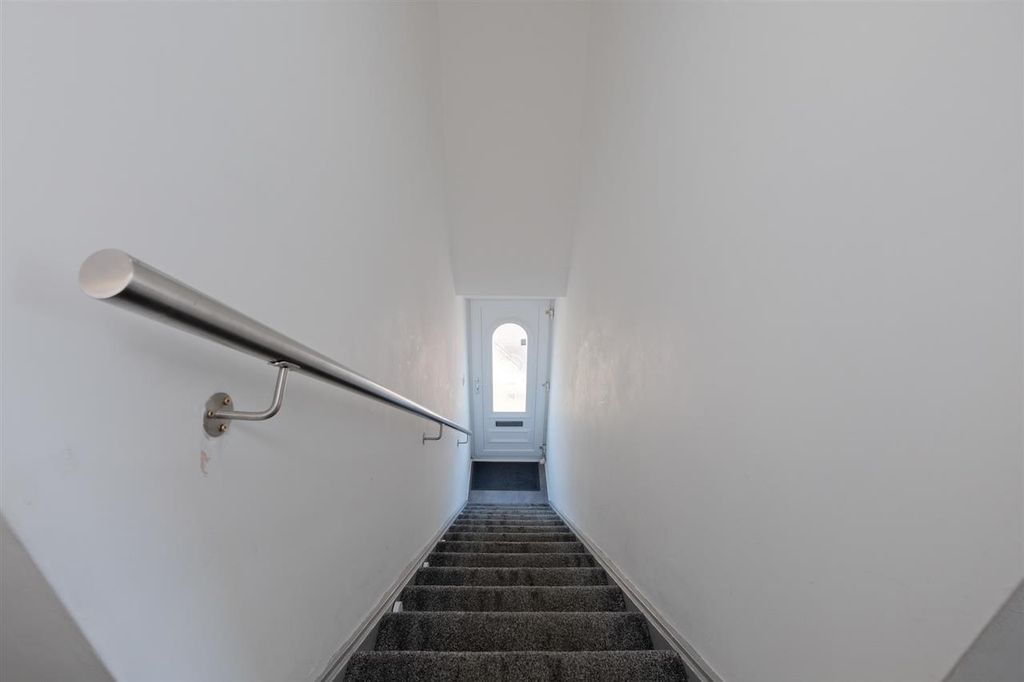 Additional image 3 of 3 bed flat for saleKingsbridge Drive, Rutherglen G73
