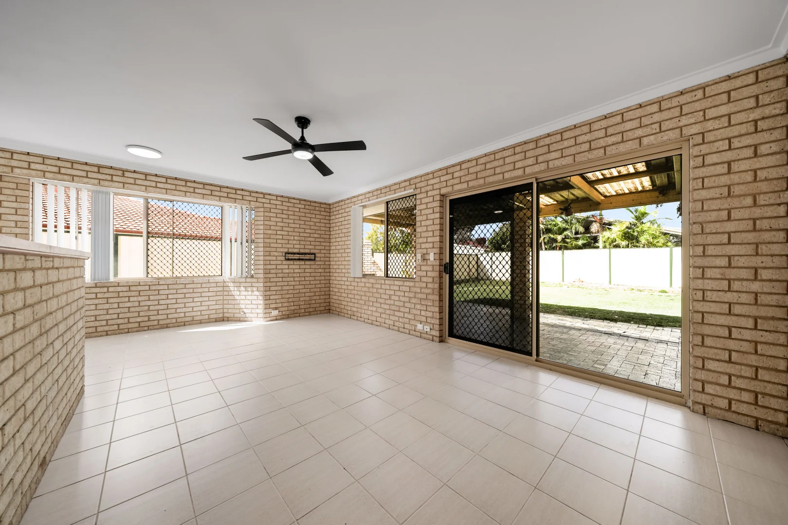 Additional image 15 of 64 Discovery Drive, Thornlie WA 6108