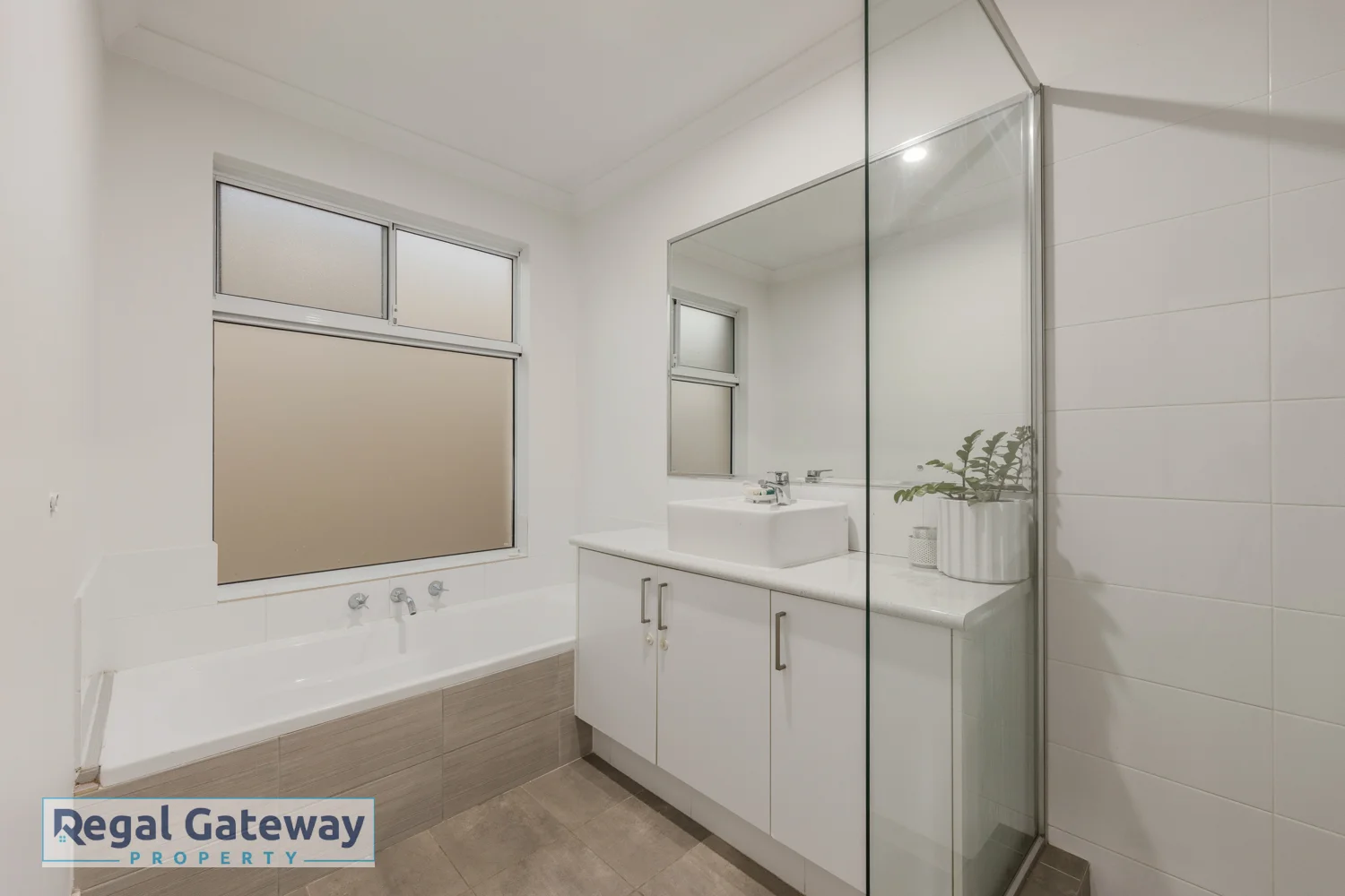 Additional image 15 of 57 Peppermint Gardens, Aubin Grove WA 6164