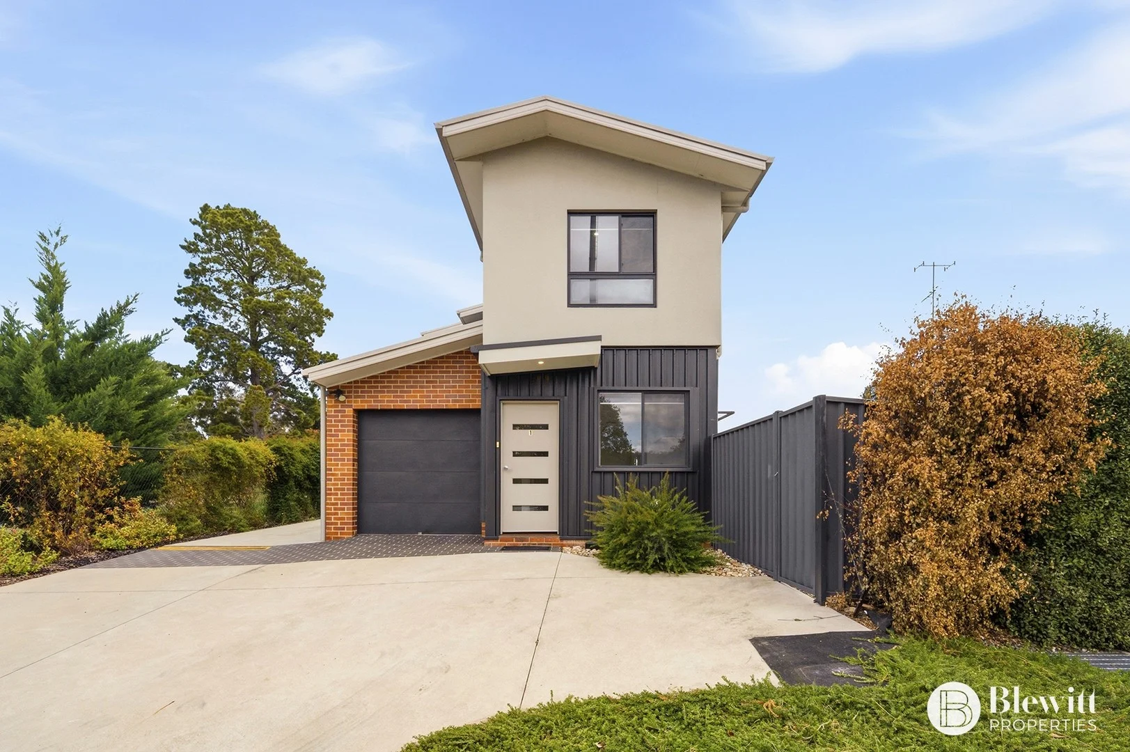 1/4 Powell Street, Queanbeyan East NSW 2620
