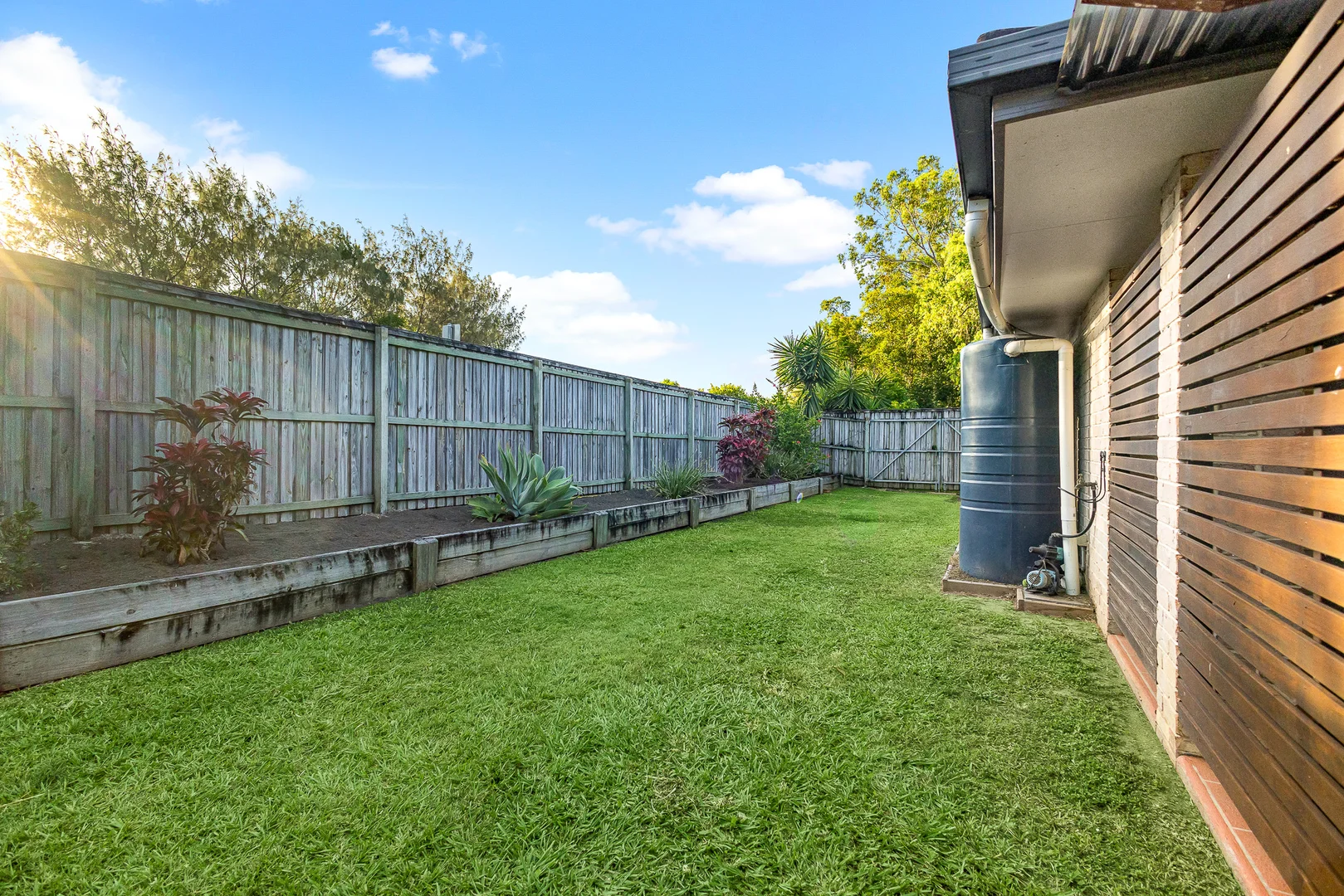 2 Bushlands Drive, Noosaville QLD 4566 photo 3