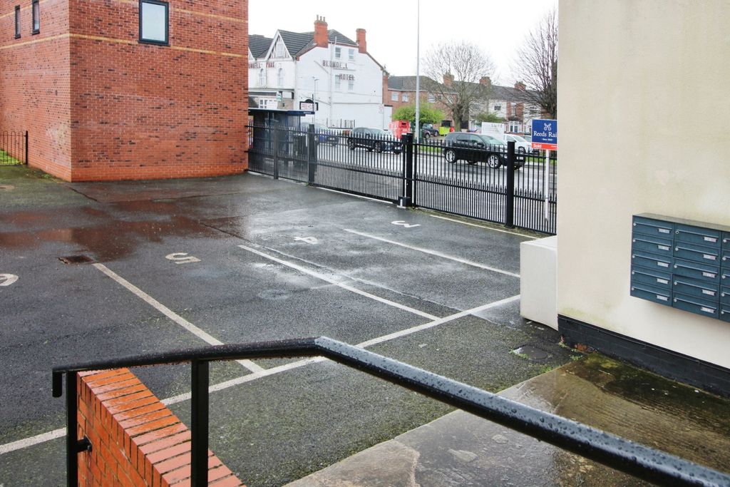 Additional image 10 of 1 bed flat for saleGrimsby Road, Cleethorpes DN35