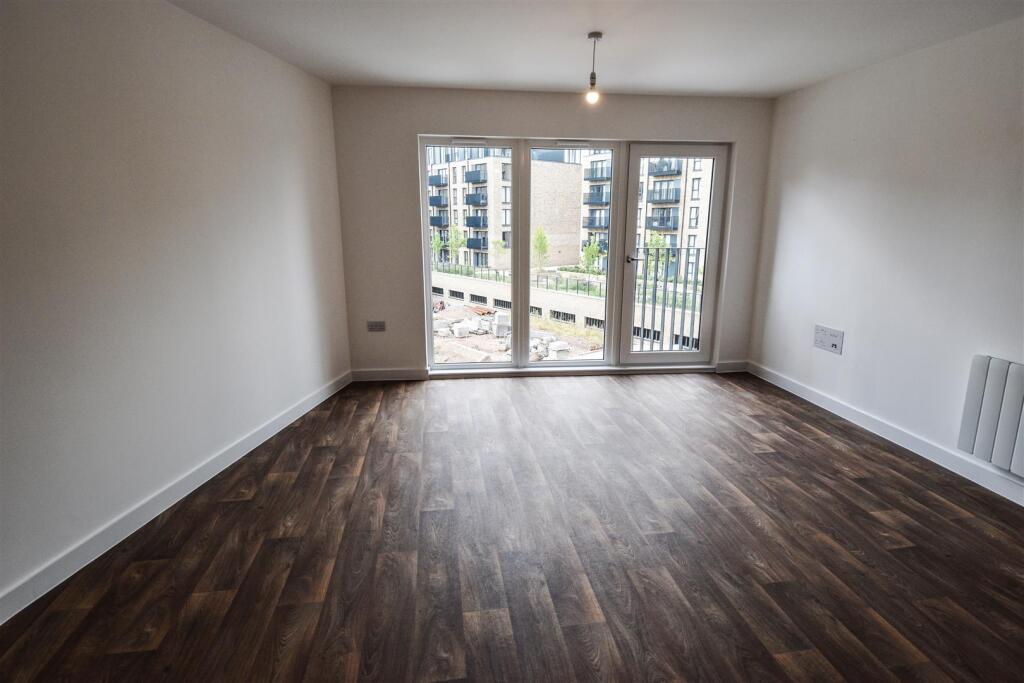 Additional image 3 of Lincoln Apartments, 3 Lexington Gardens, Birmingham, West Midlands, B15