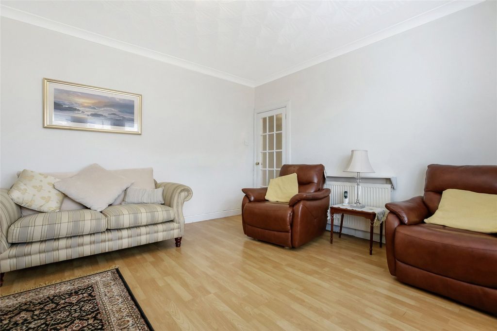 Additional image 8 of 2 bed flat for saleAndrew Drive, Clydebank, Dunbartonshire G81