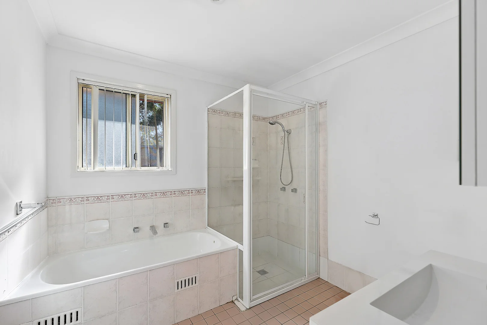 Additional image 8 of 2/171 Tahitian Court, Ashtonfield NSW 2323