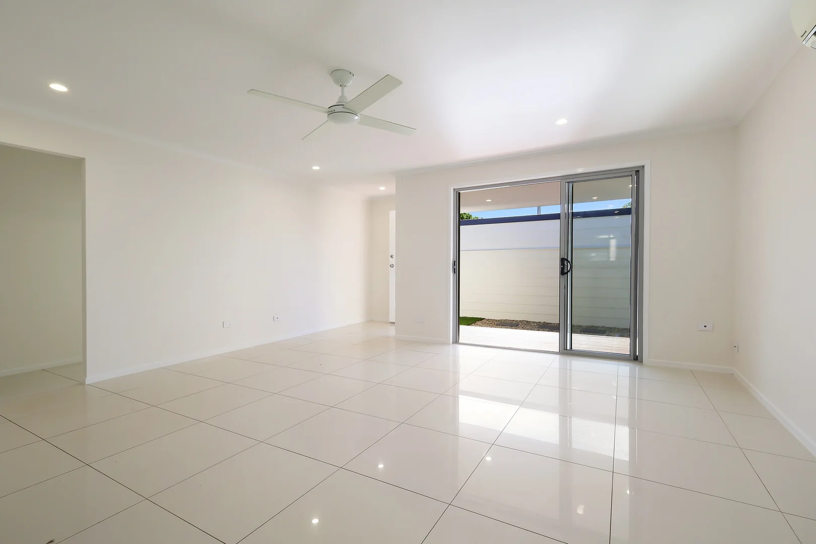Additional image 8 of 2/4 Craft Court, Miami QLD 4220