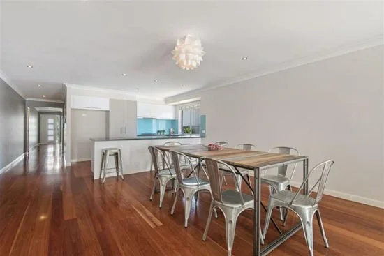 Additional image 3 of 36 Girraween Crescent, Parkinson QLD 4115