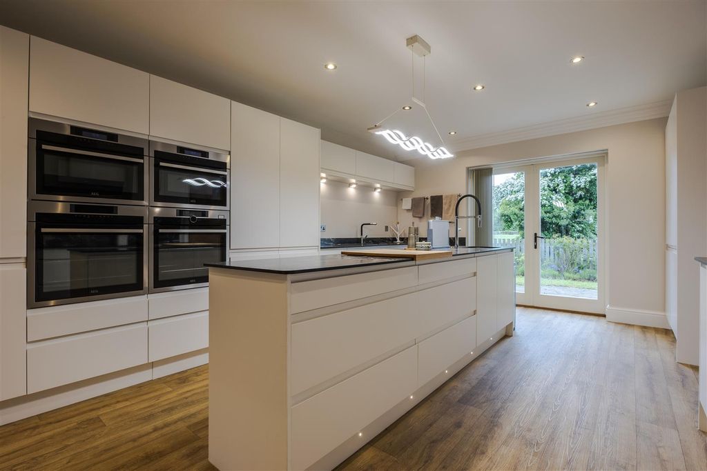 Additional image 8 of 5 bed detached house for saleHaytons Lane, Appleby DN15