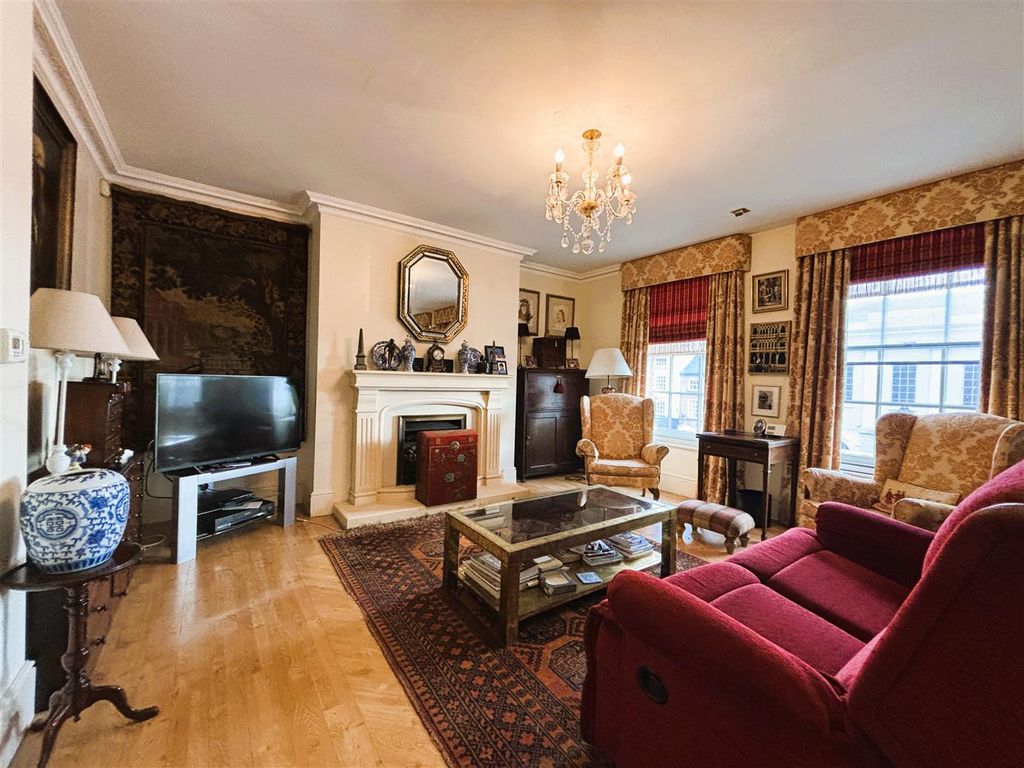Additional image 2 of 3 bed flat for saleCastle Street, Ludlow SY8
