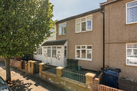 Montague Road, Hanwell W7