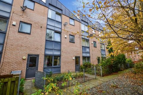Betsham Street, Manchester M15, Room to rent
