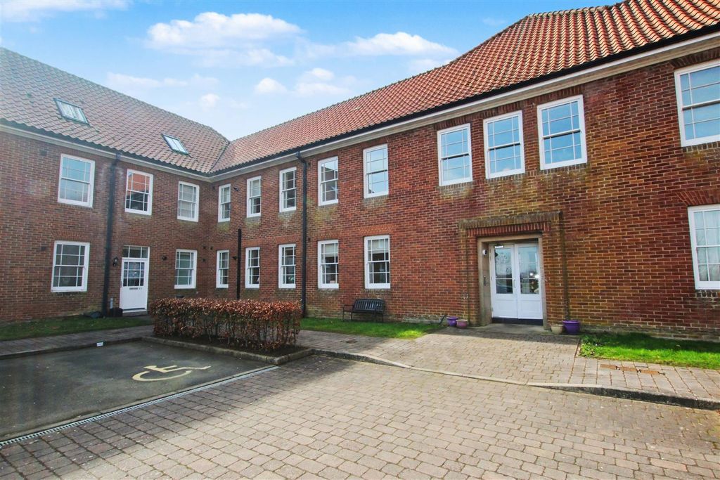 Additional image 3 of 2 bed flat for saleRobertson Drive, Lanark ML11