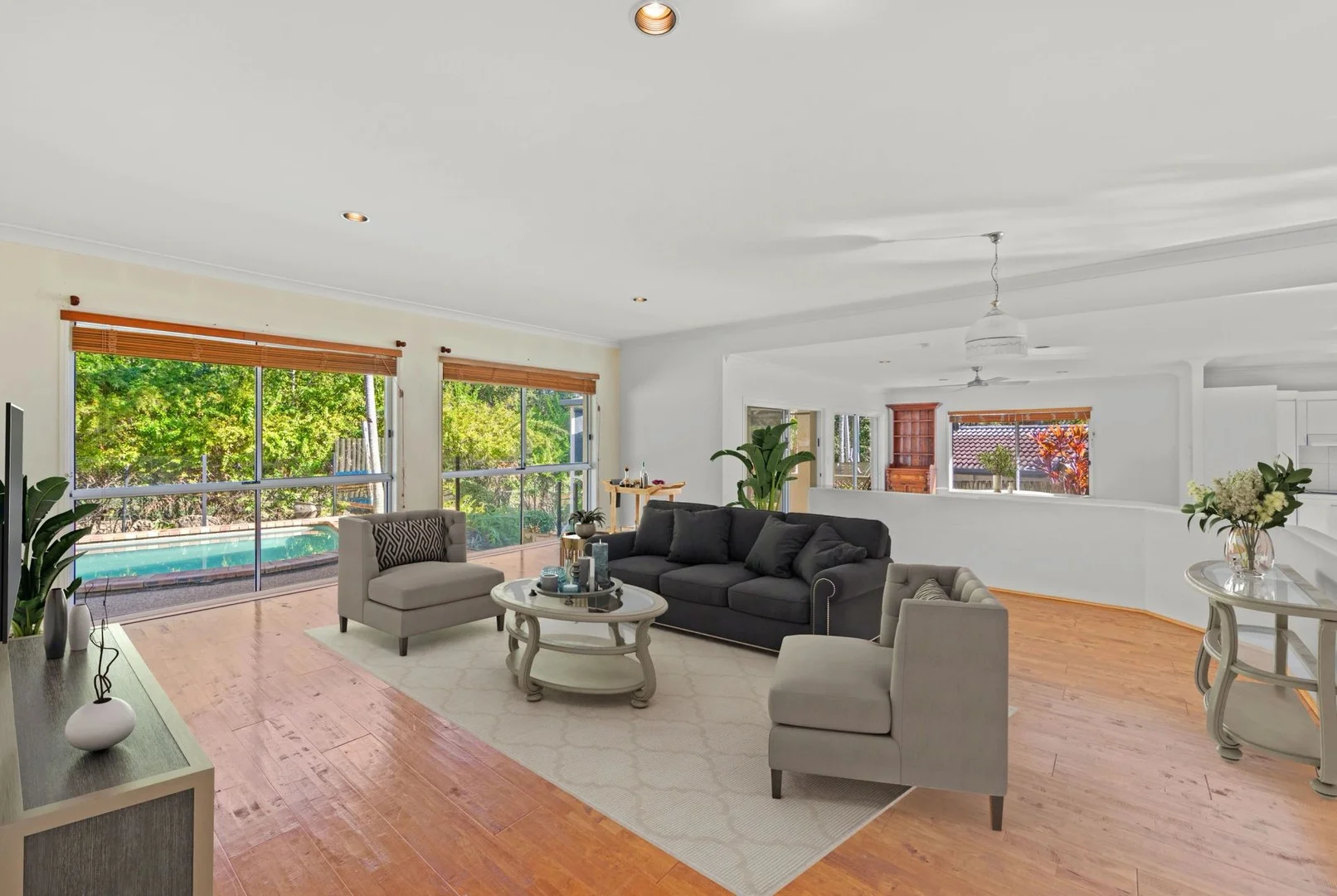 16 Banff Ct, Robina QLD 4226