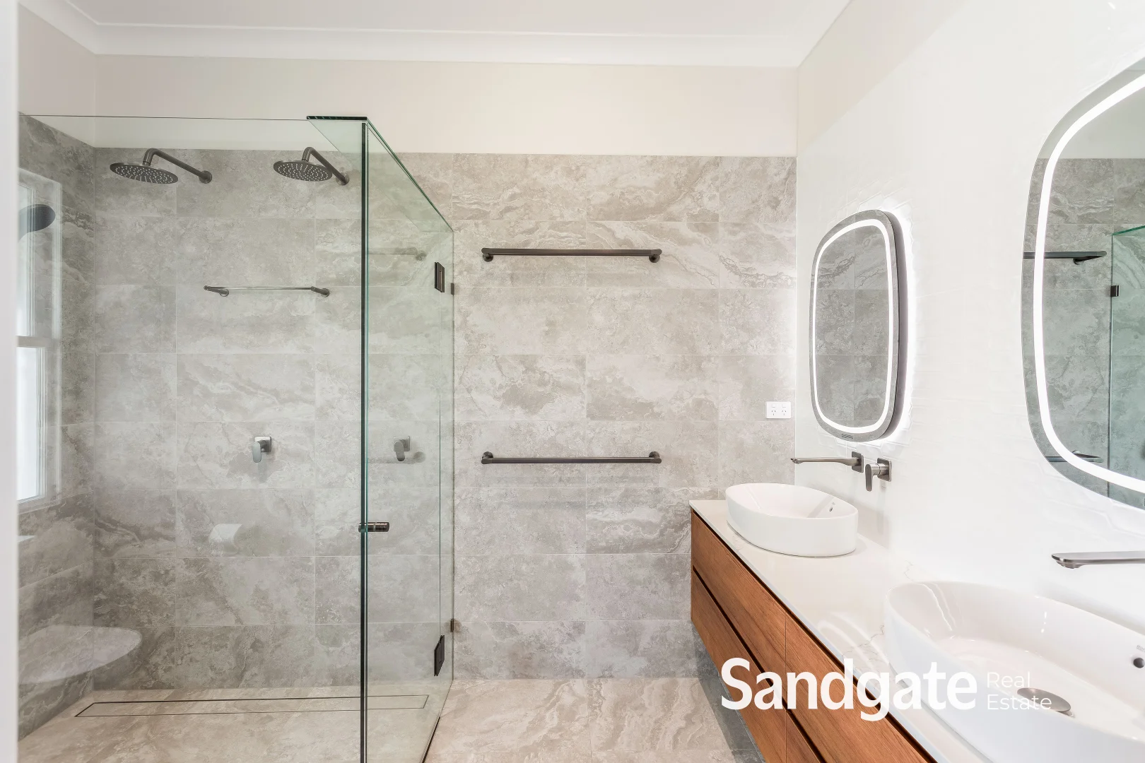 Additional image 18 of 41 Palm Avenue, Sandgate QLD 4017