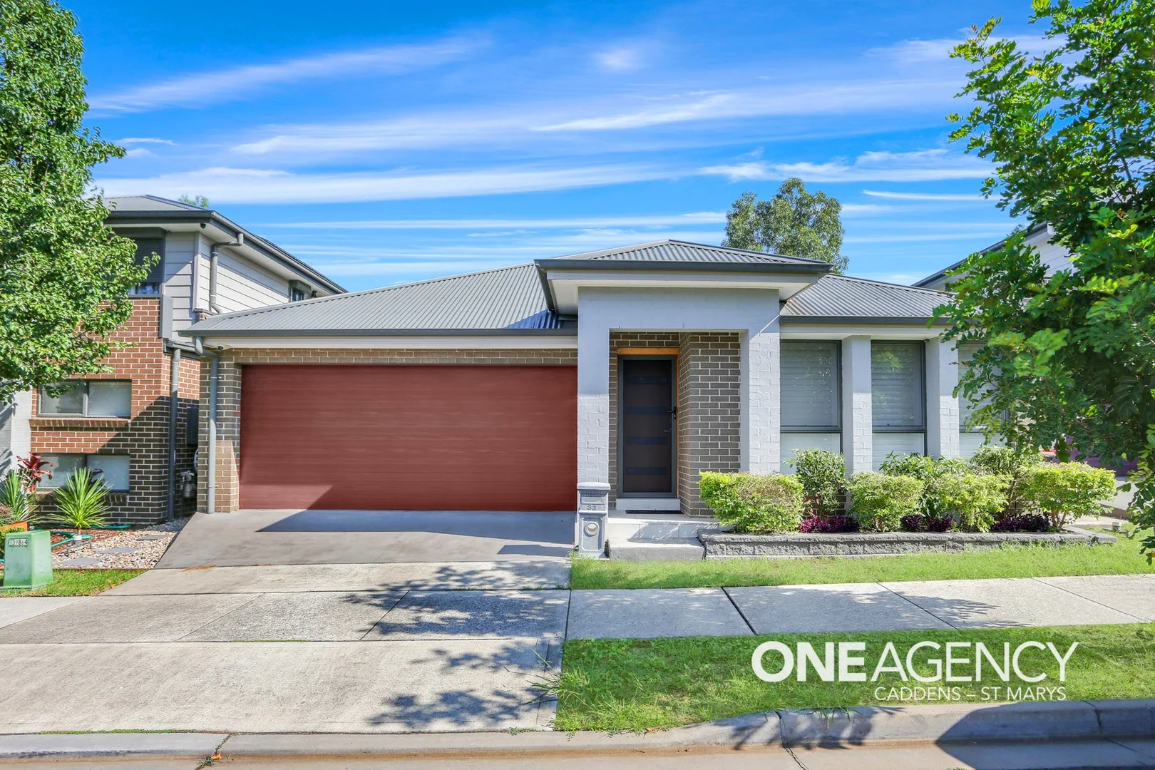33 Barrow Circuit, Jordan Springs NSW 2747