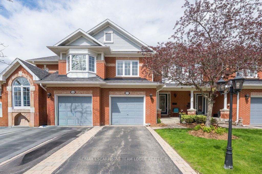 27-2145 Country Club Drive, Burlington, ON, L7M 4E1